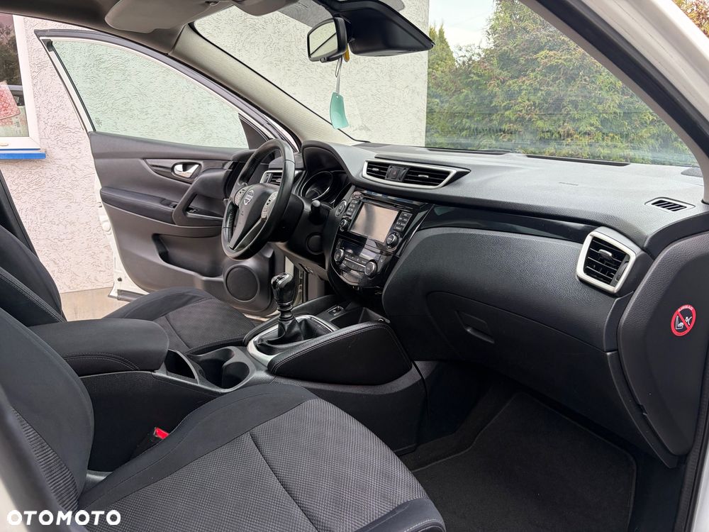 Nissan Qashqai - 24