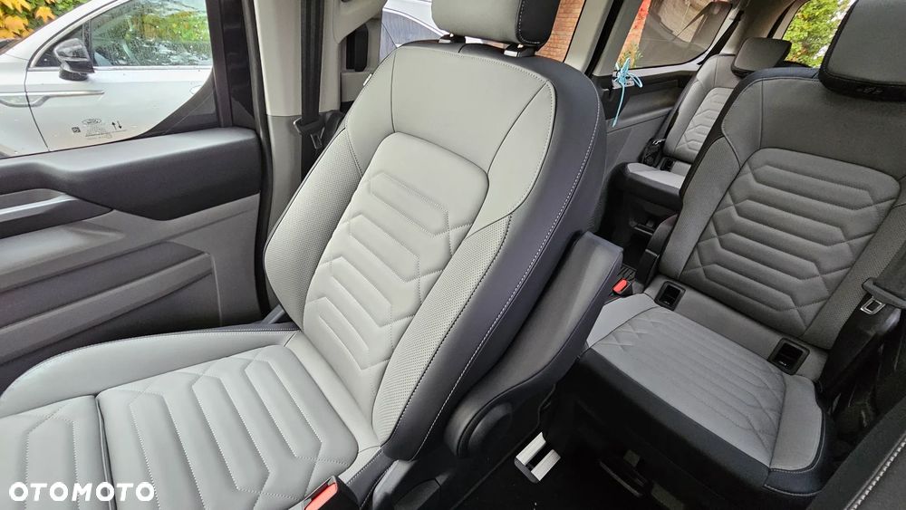 Ford Tourneo Custom 2.0 EcoBlue 320 AWD L2 Titanium - 9