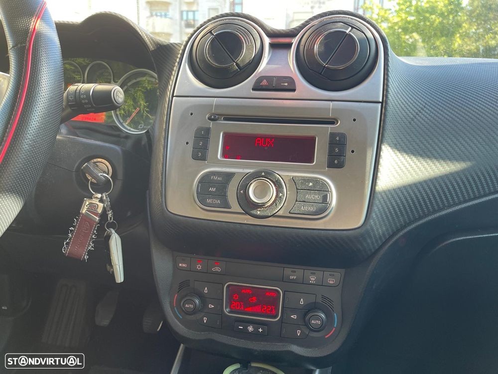 Alfa Romeo MiTo 1.3 JTD Distinctive - 6