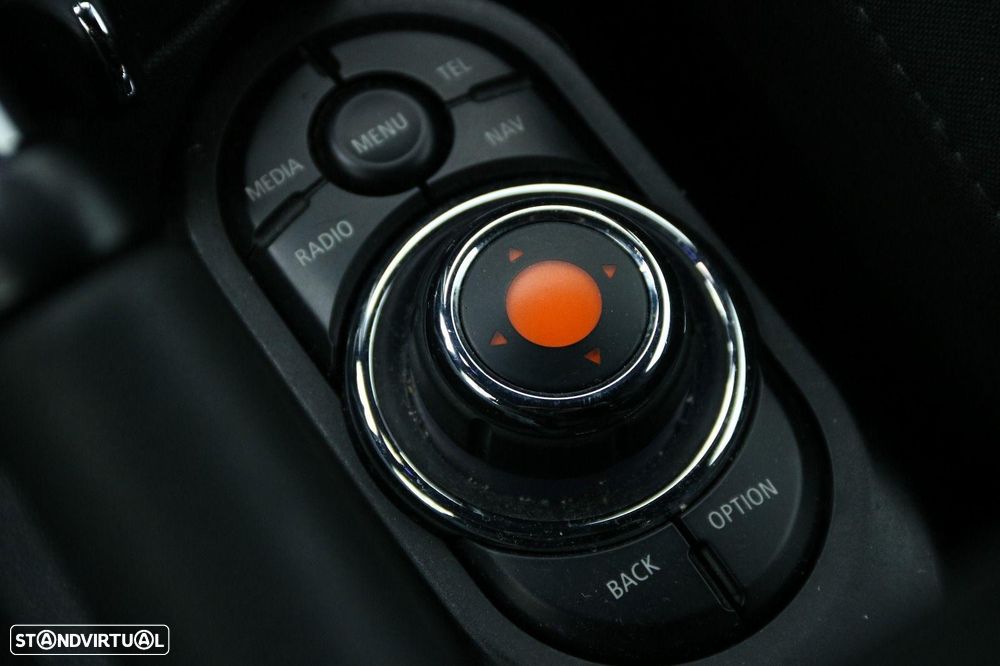 MINI 3 Portas John Cooper Works Essential - 19