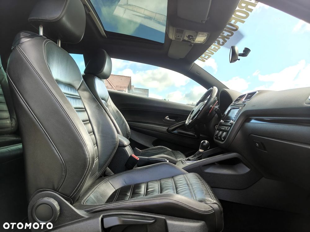 Volkswagen Scirocco 2.0 TSI DSG - 26
