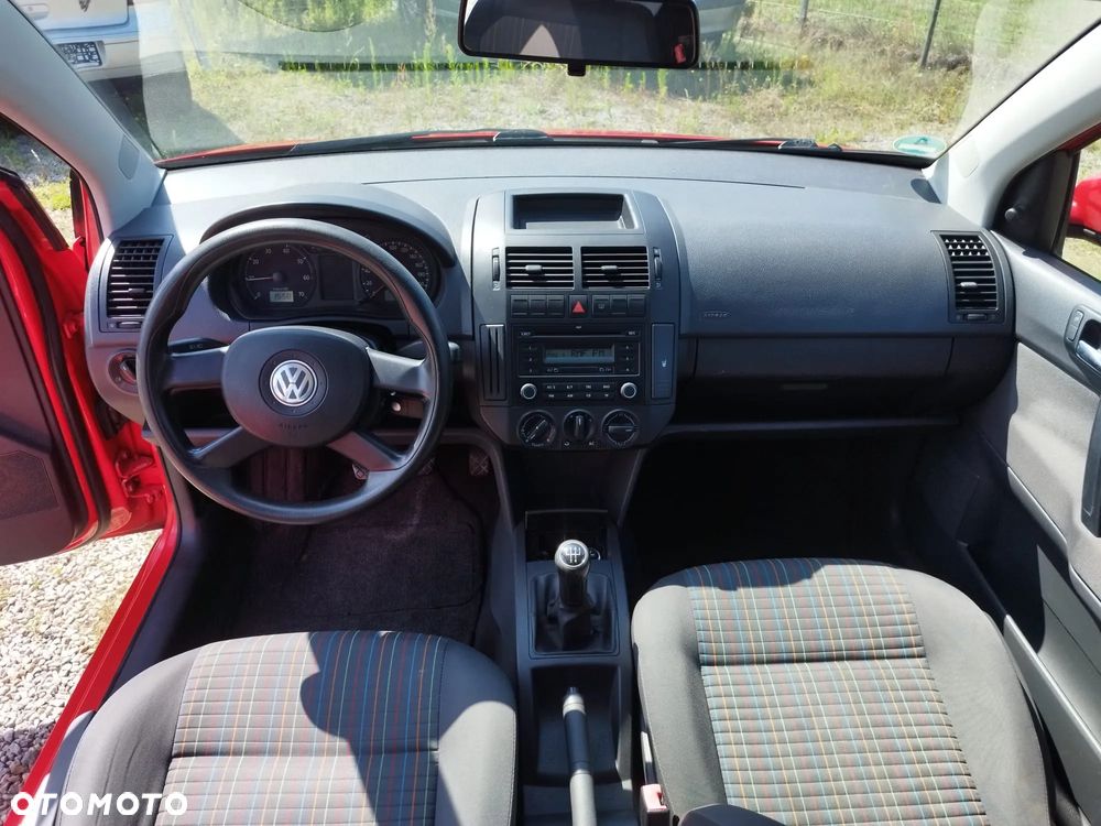 Volkswagen Polo - 24