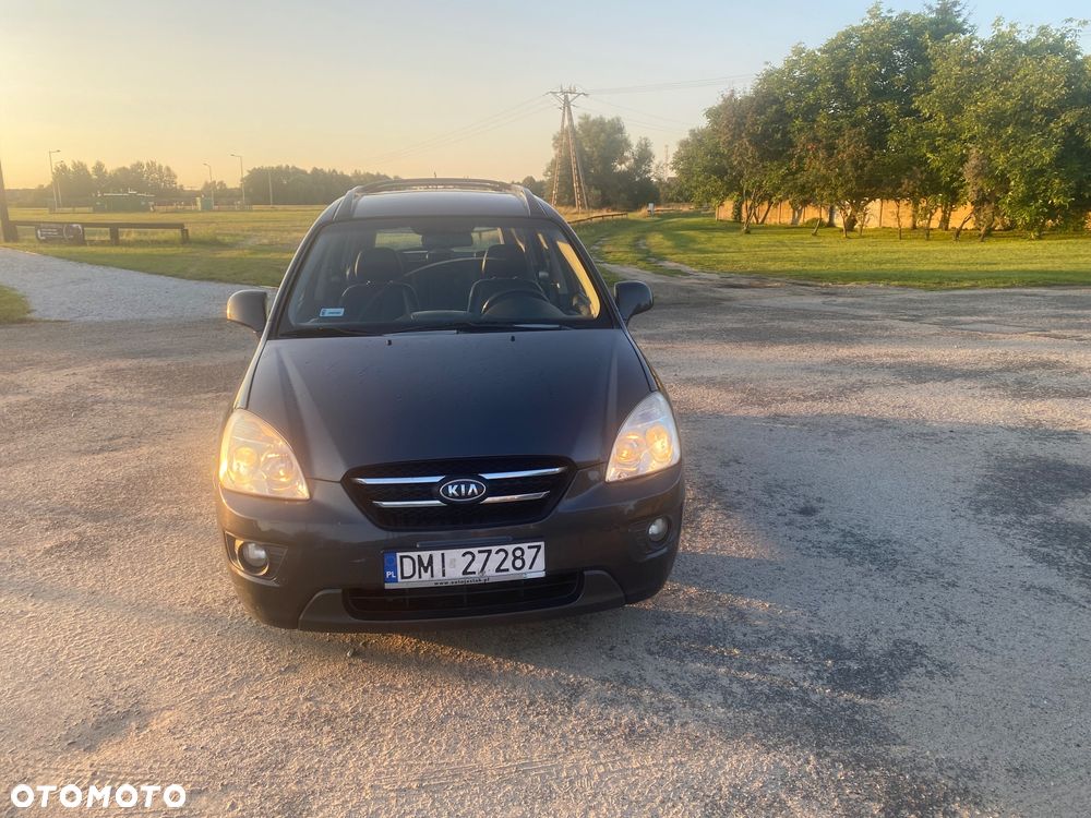 Kia Carens - 3