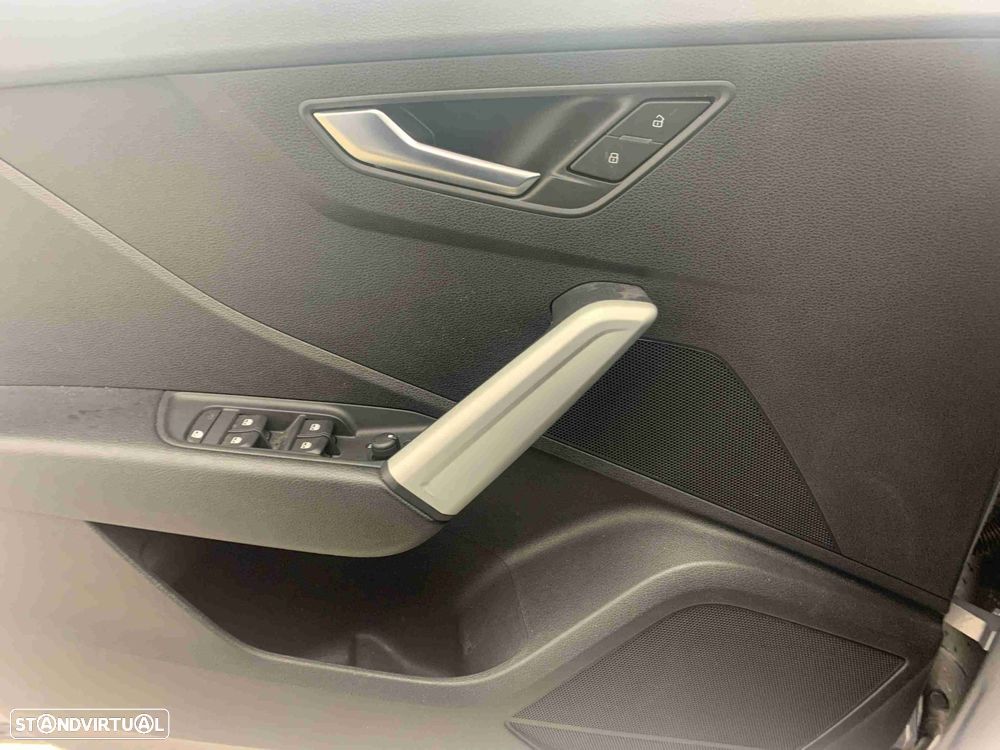 Audi Q2 30 TFSI - 13