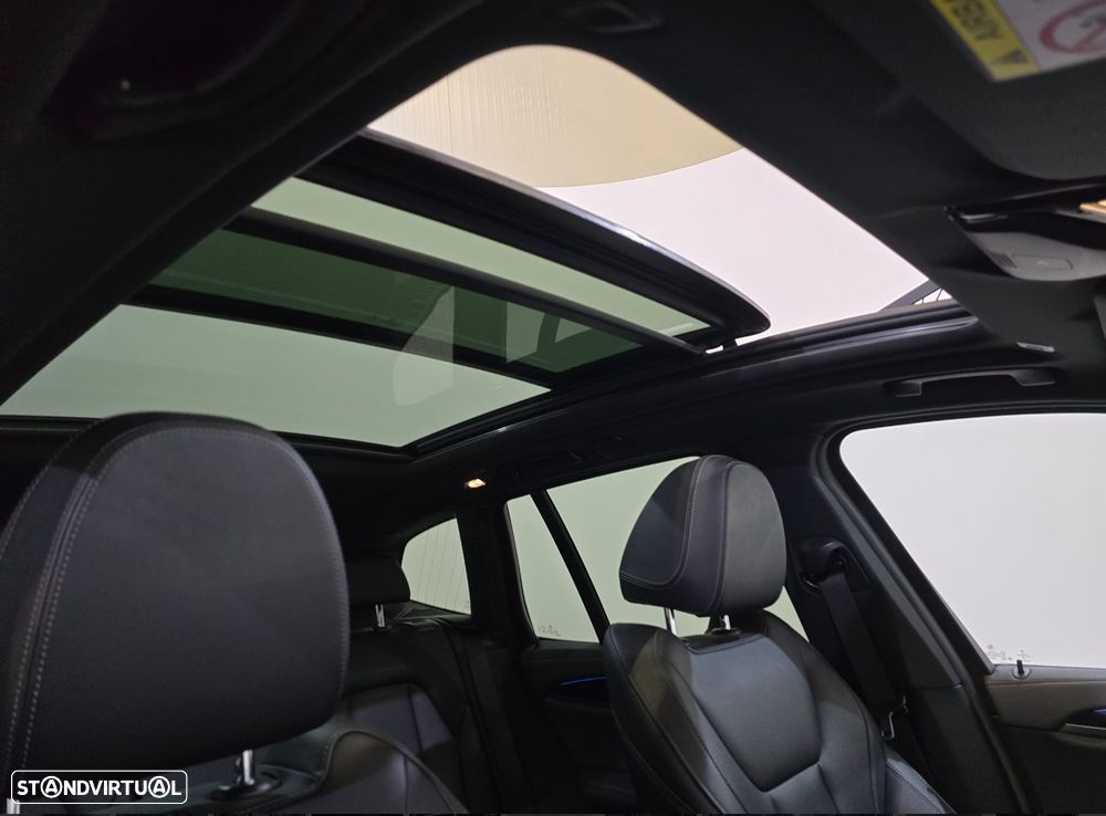 BMW iX3 - 11