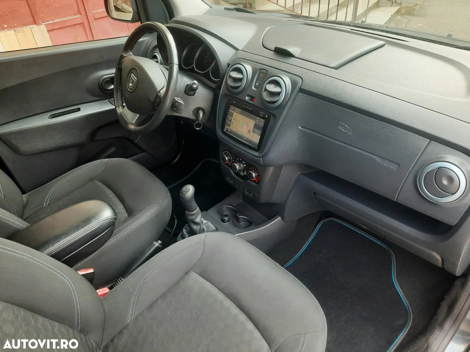Dacia Lodgy 1.2 TCe 115 CP Stepway - 12