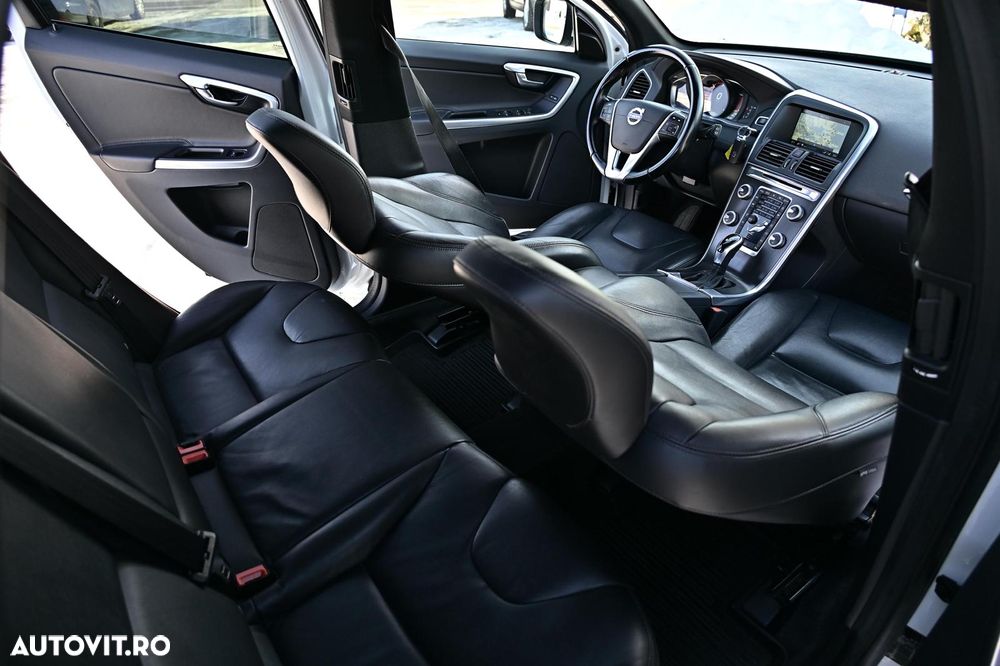 Volvo XC 60 D4 Geartronic Summum - 14