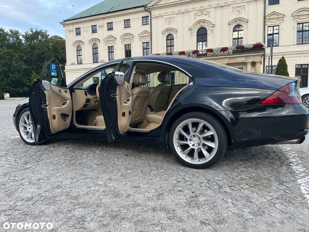Mercedes-Benz CLS - 10