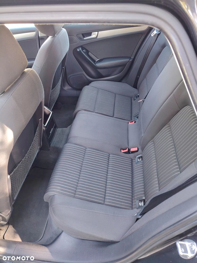 Audi A4 Avant 2.0 TDI Multitronic - 9