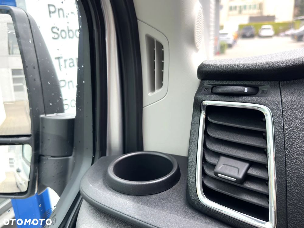 Ford Transit - 20