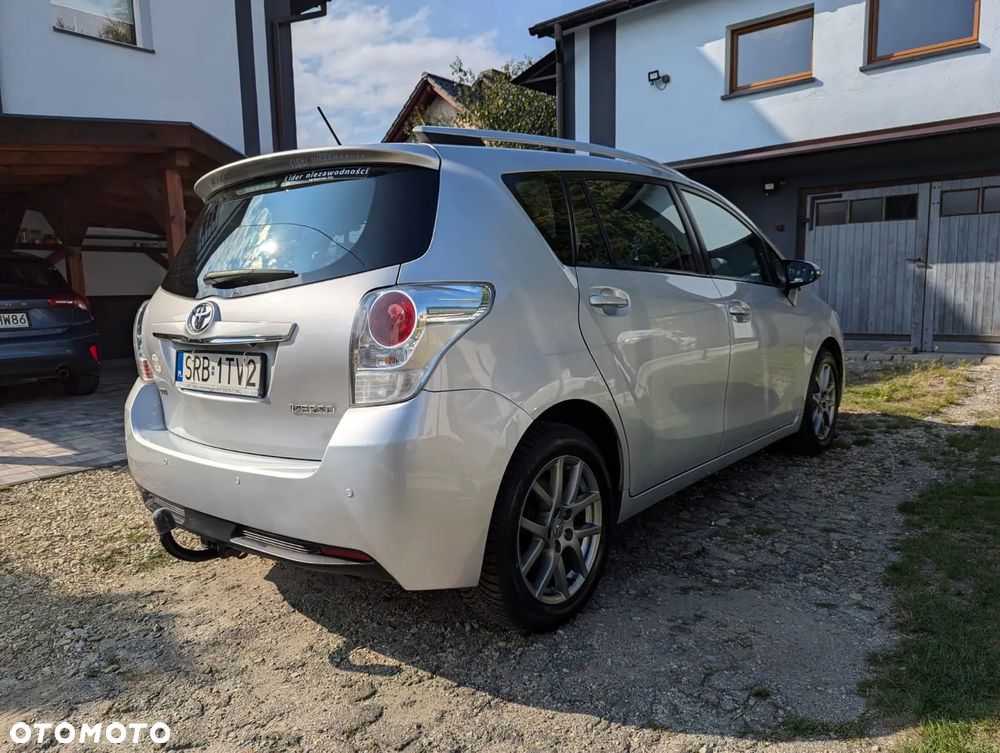 Toyota Verso 2.2 D-CAT Prestige - 2
