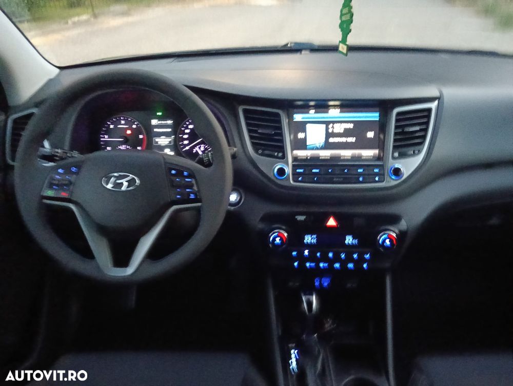 Hyundai Tucson blue 1.7 CRDi 2WD DCT Style - 18