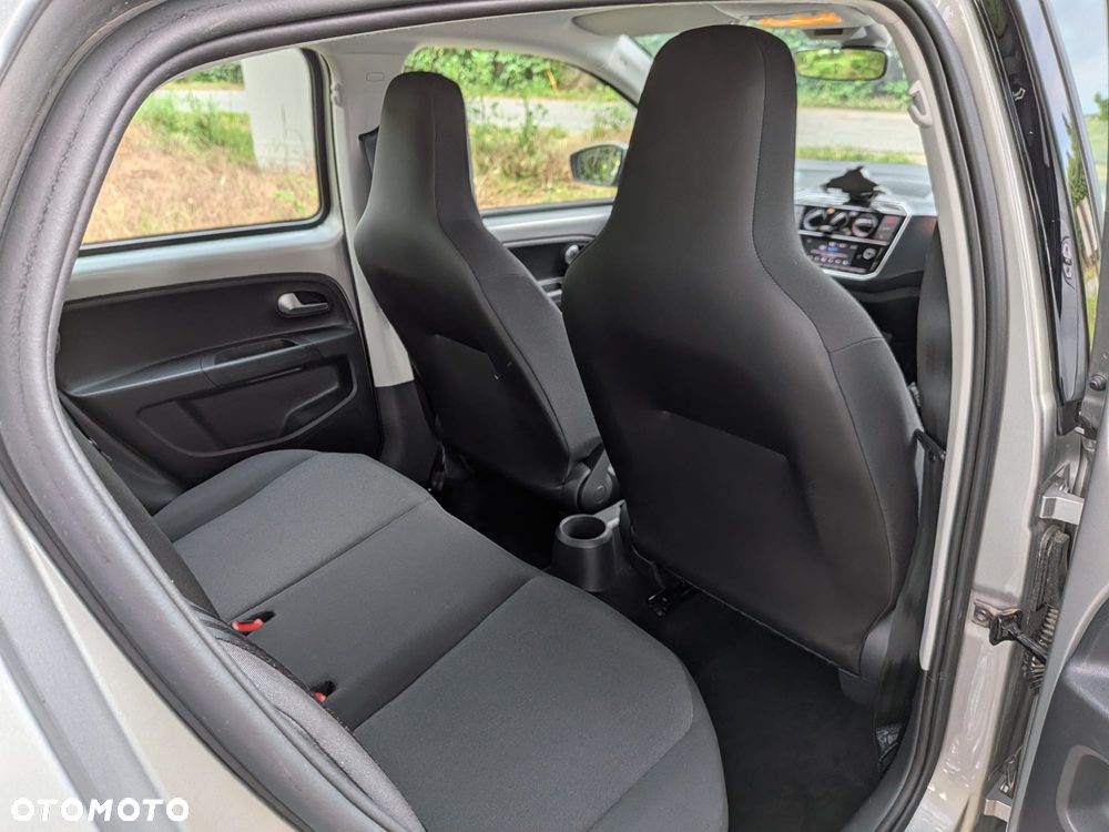 Volkswagen up! 1.0 move - 12