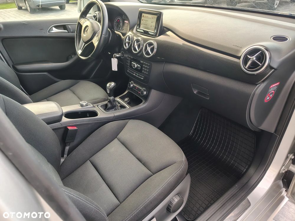 Mercedes-Benz Klasa B 180 BlueEFFICIENCY Edition Style - 10