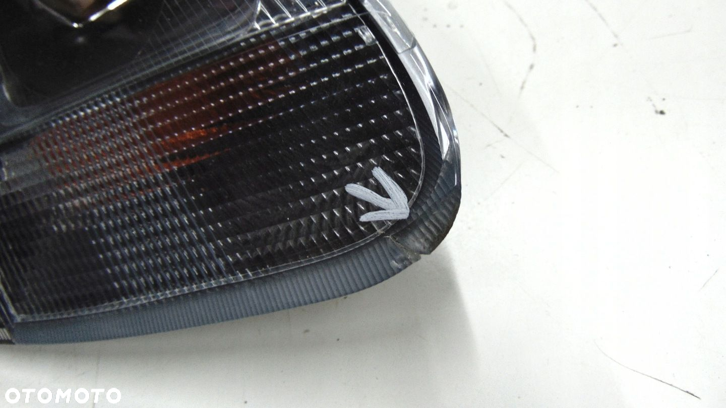 PORSCHE 911 V CARRERA 996 97-01r PRAWA LAMPA PRZÓD XENON ORY EUROPA - 2