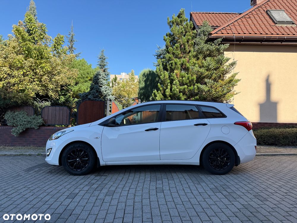 Hyundai i30 1.6 Comfort - 18