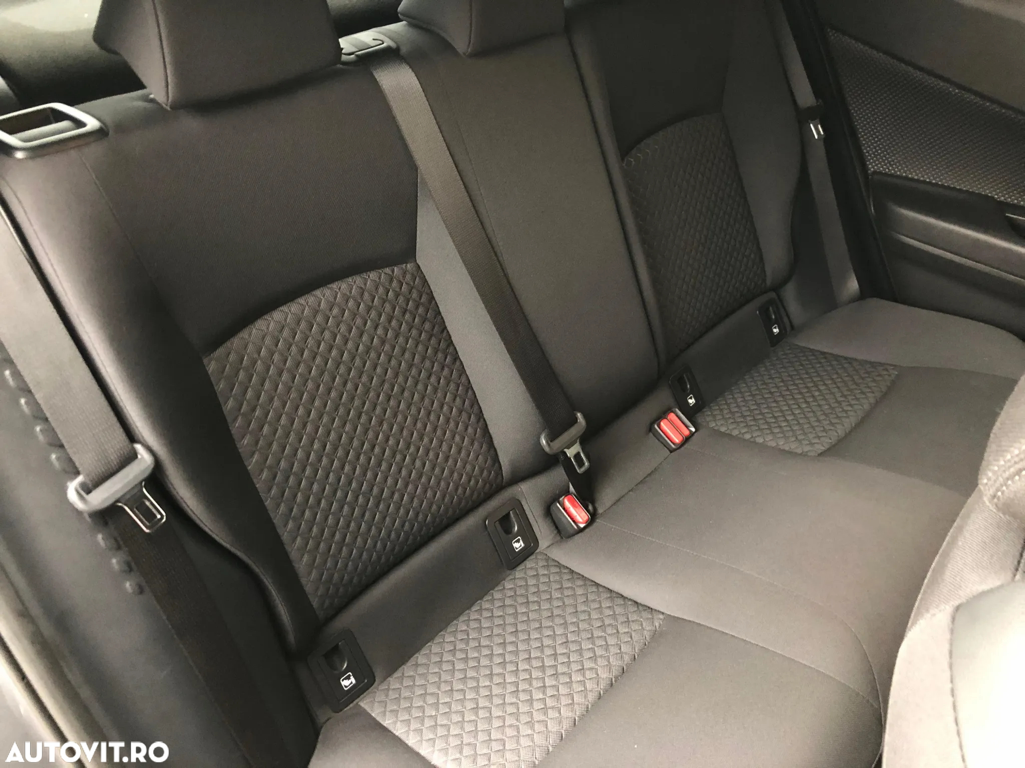Toyota C-HR 1.8 HSD 122 CP 4x2 CVT Cult - 15