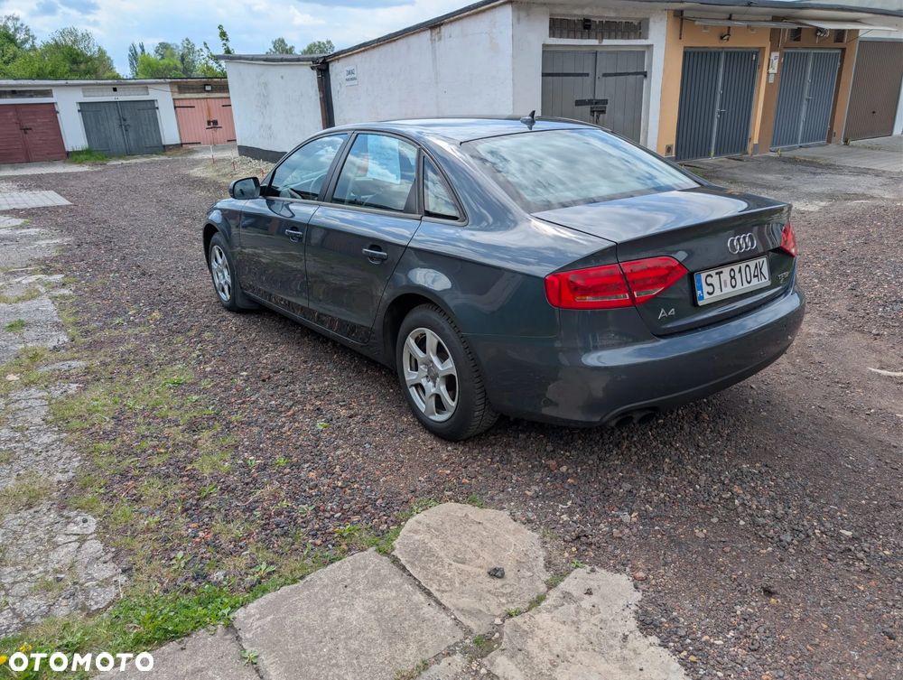 Audi A4 Limousine - 2