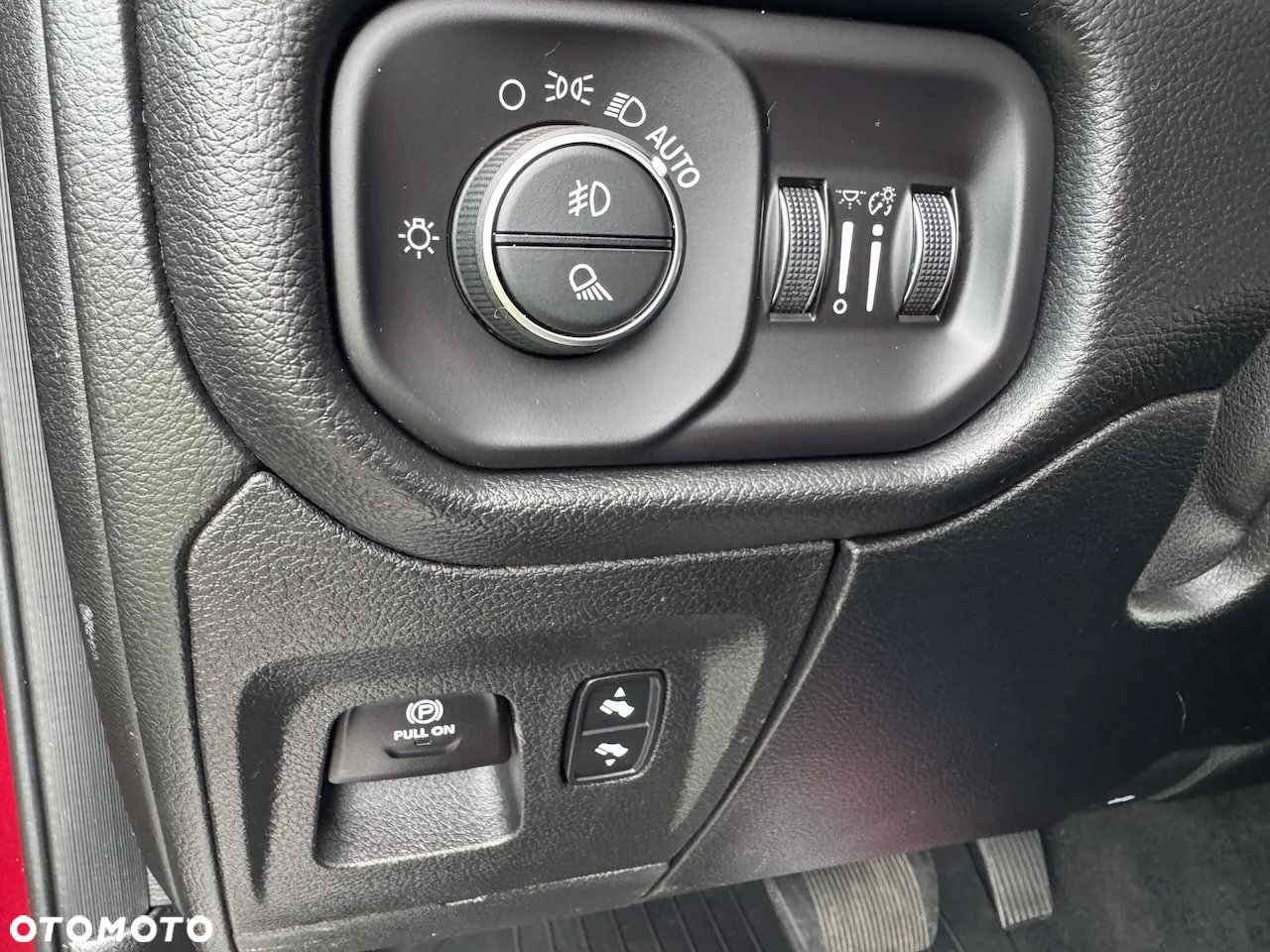 RAM 1500 Crew Cab Laramie - 37