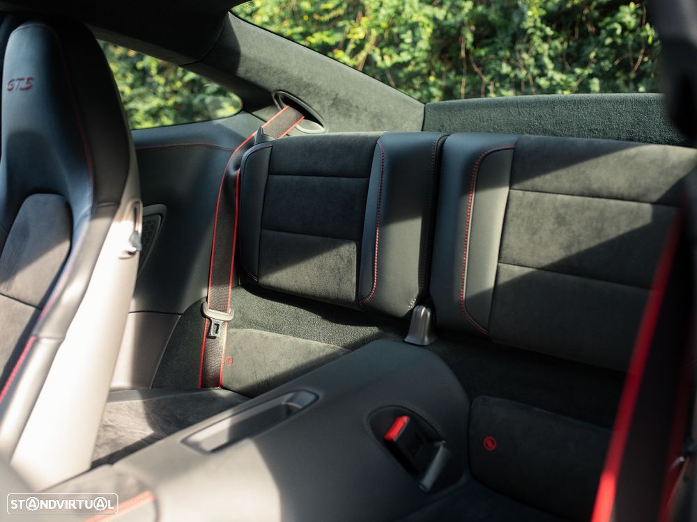 Porsche 911 (991) Carrera 4 GTS PDK - 24