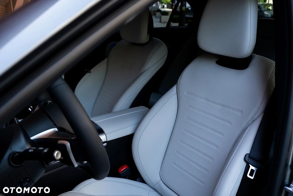 Mercedes-Benz Klasa C 200 mHEV 4-Matic AMG - 20