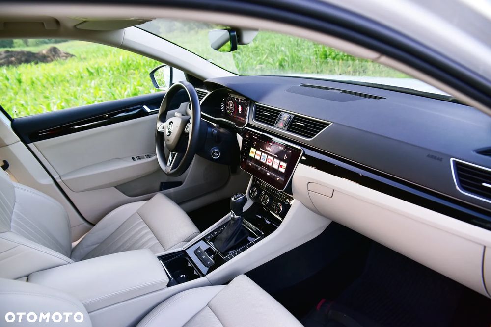Skoda Superb 2.0 TDI SCR 4x4 L&K DSG - 12