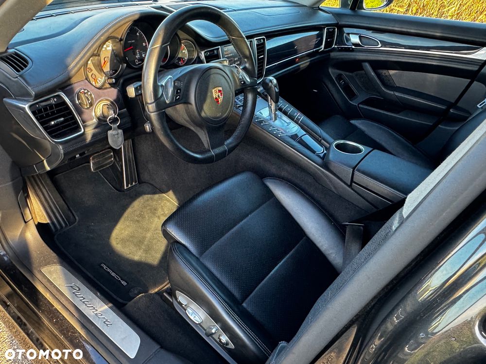 Porsche Panamera Diesel - 12