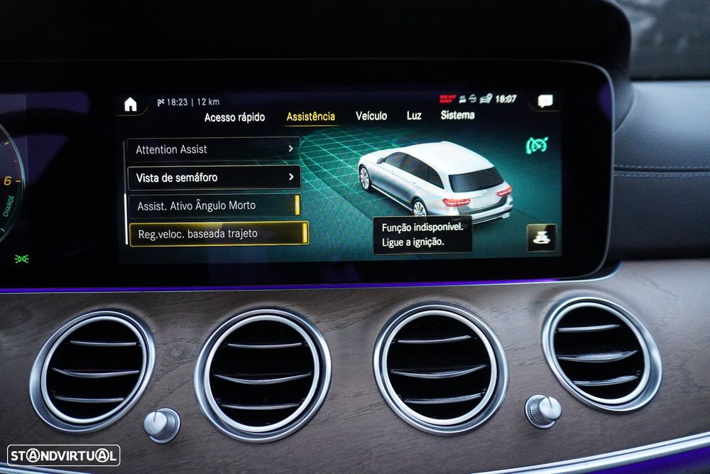 Mercedes-Benz E 300 de 4Matic 9G-TRONIC AMG Line - 28