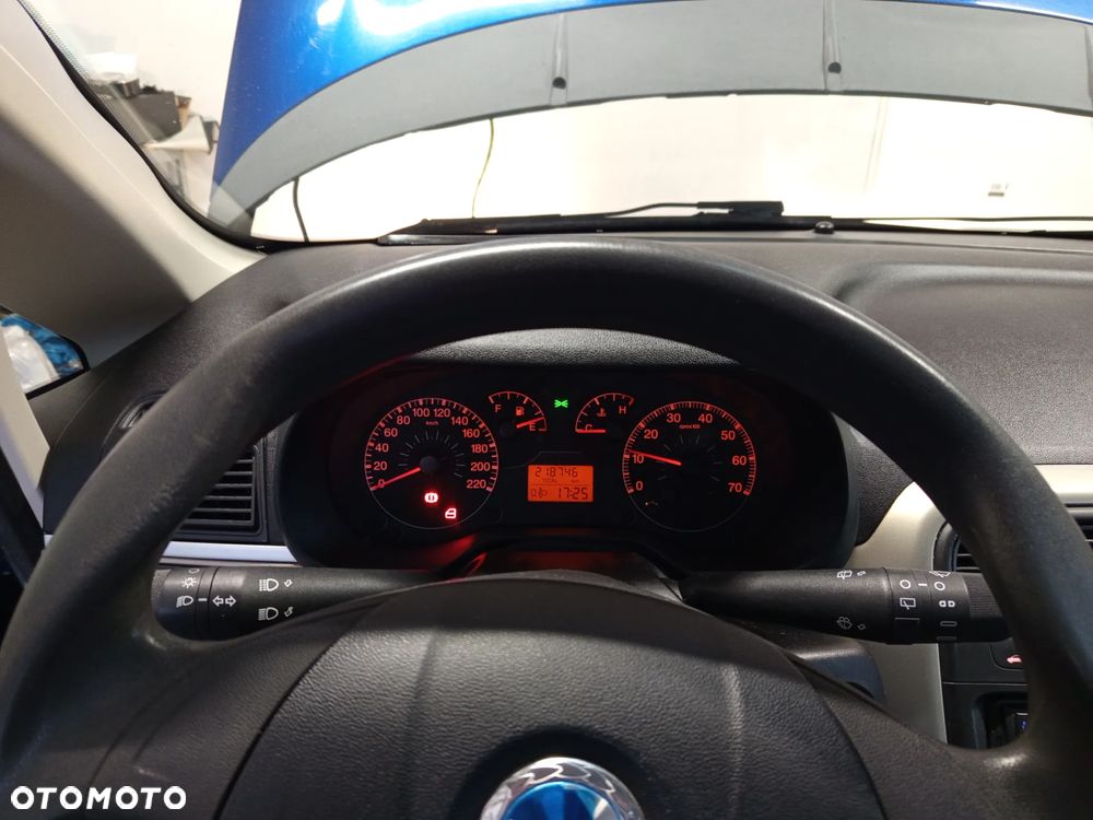 Fiat Grande Punto - 9