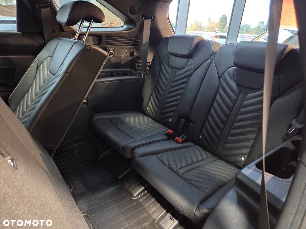 Kia Sorento - 37