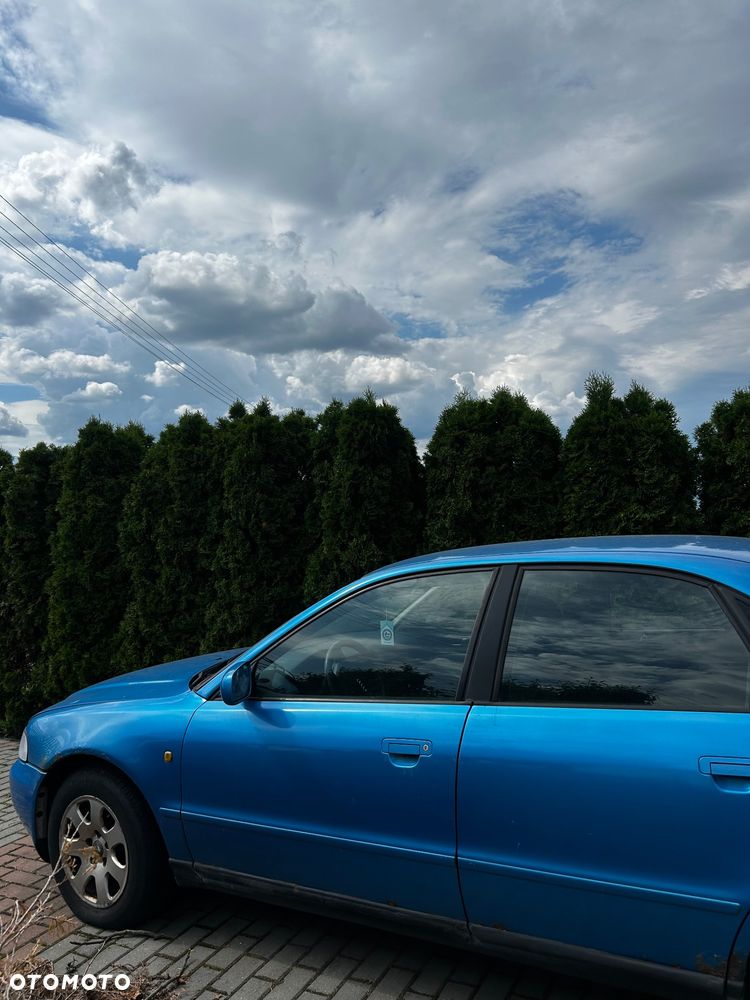 Audi A4 B5 rocznik 1998 - 2