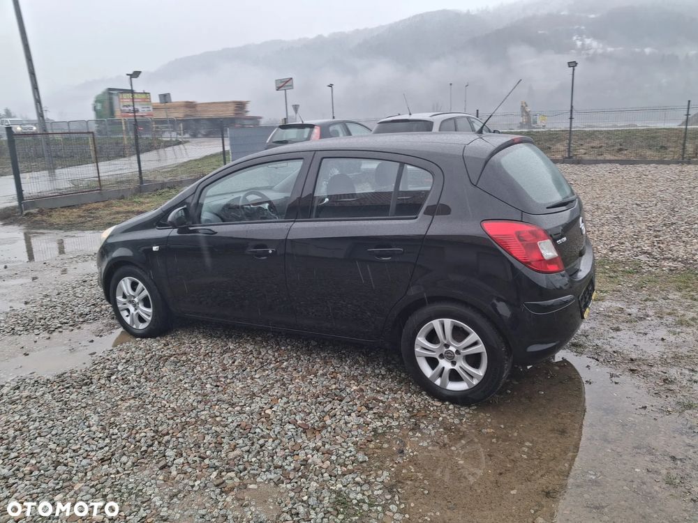 Opel Corsa 1.2 16V Enjoy - 8