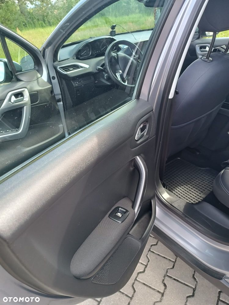 Peugeot 2008 1.2 Pure Tech GPF Active - 9