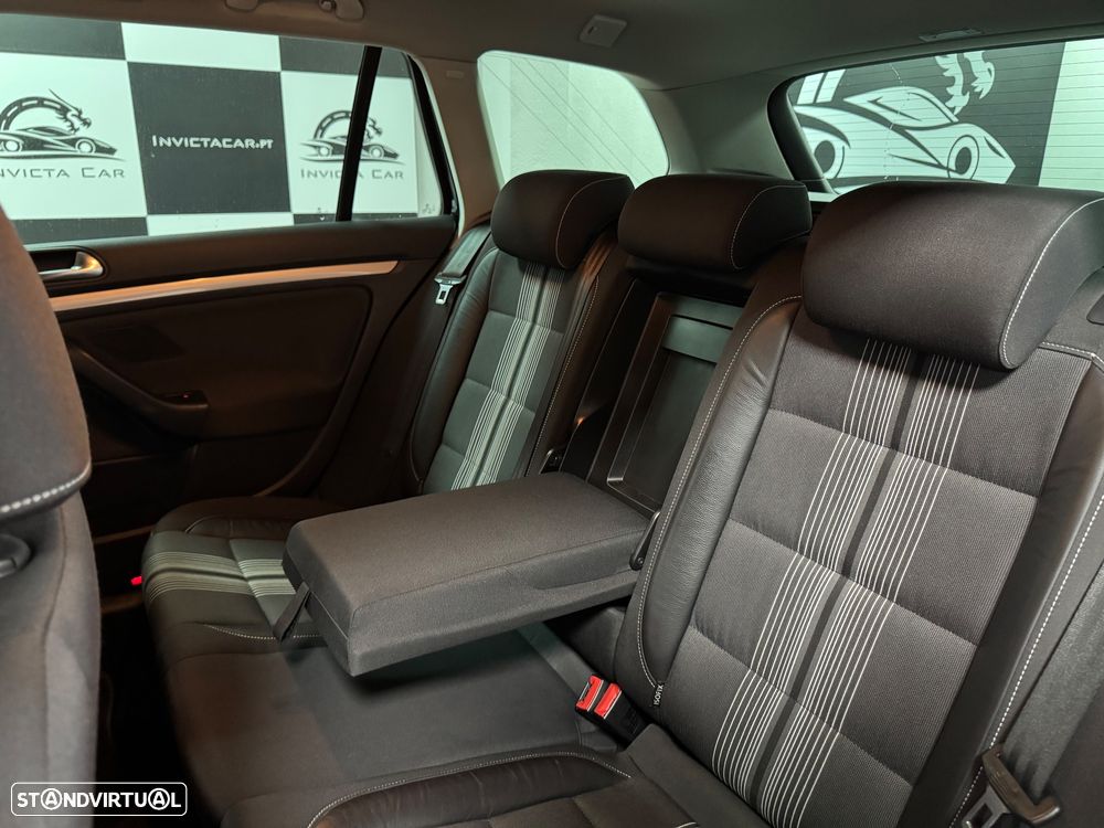 VW Golf Variant 2.0 TDi DPF MATCH - 38