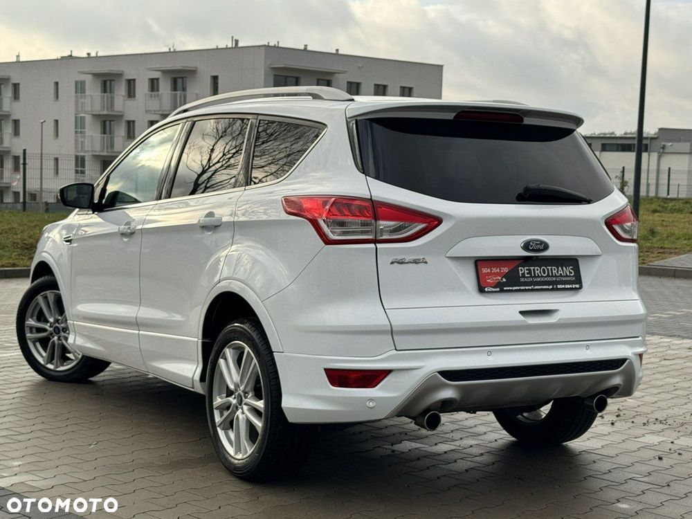 Ford Kuga 2.0 TDCi 2x4 Titanium - 9