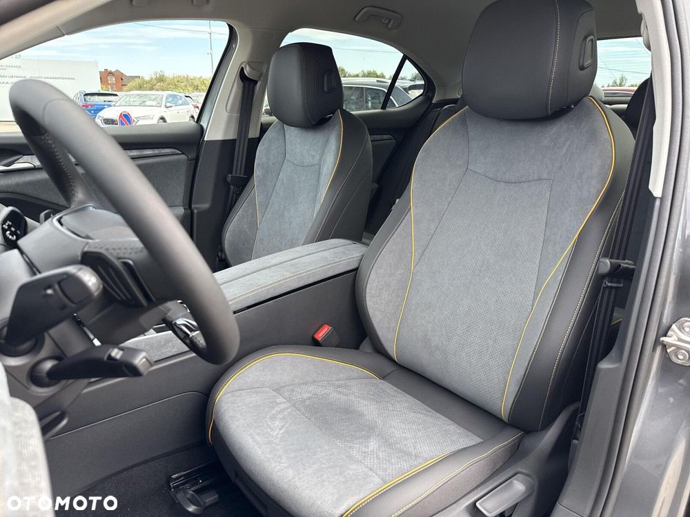 Skoda Superb 2.0 TSI Selection DSG - 12