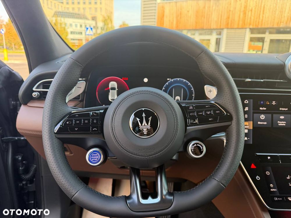 Maserati Grecale mHEV GT - 21