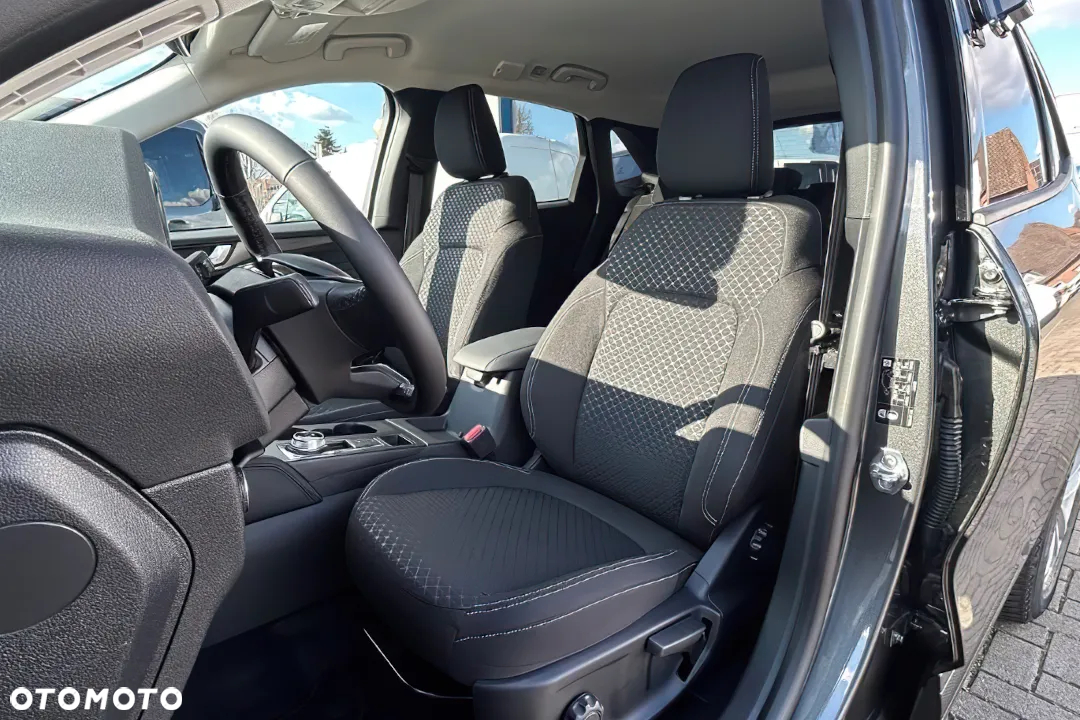 Ford Kuga 2.5 FHEV FWD Titanium eCVT - 7