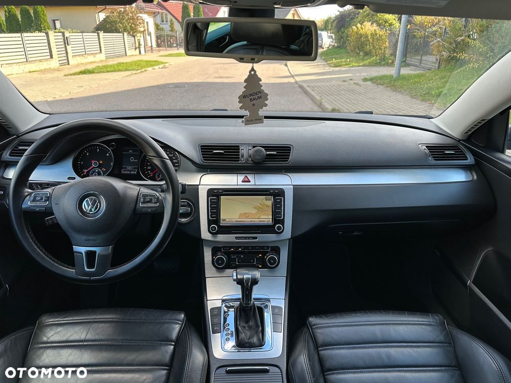 Volkswagen Passat 2.0 TDI 4Mot Highline DSG - 23