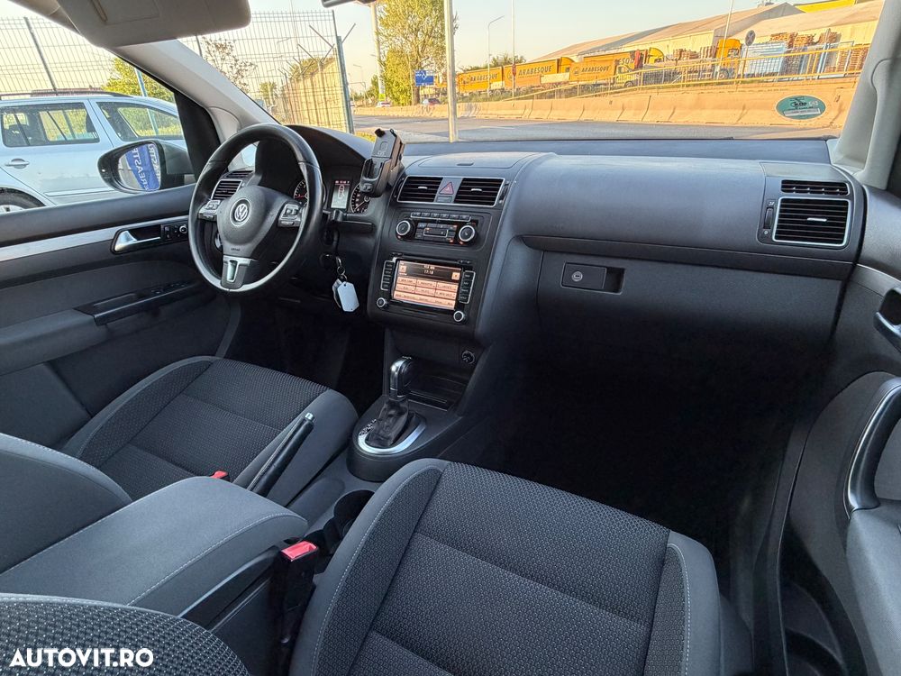 Volkswagen Touran 2.0 TDI DPF DSG Life - 36