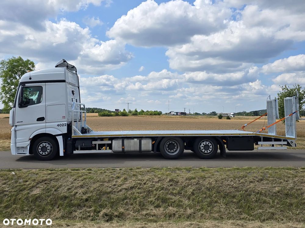 Mercedes-Benz Actros - 2