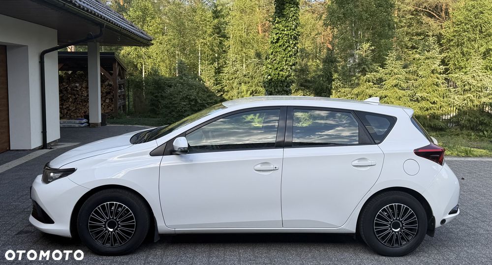 Toyota Auris 1.33 VVT-i Comfort - 2