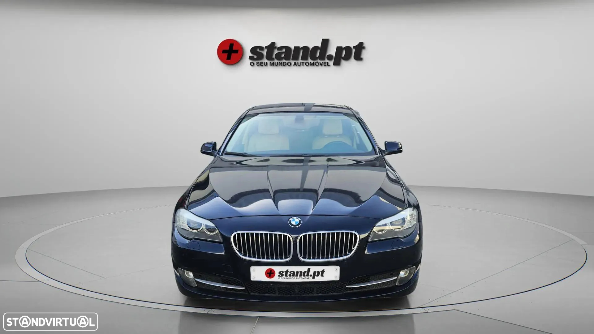 BMW 525 d Exclusive Auto 126g - 2