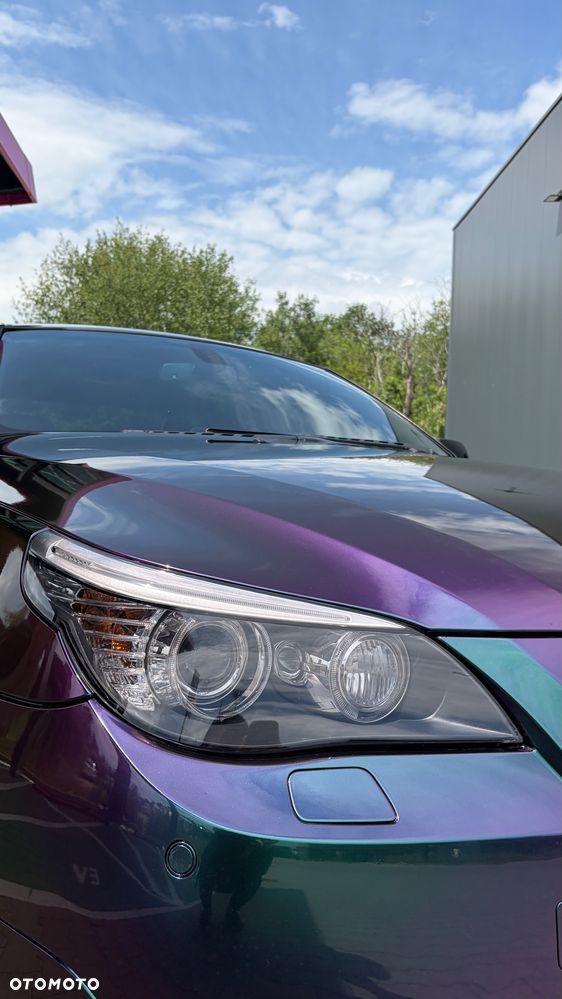BMW Seria 5 550i Edition Exclusive - 11