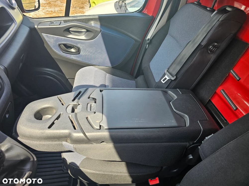 Opel VIVARO - 22