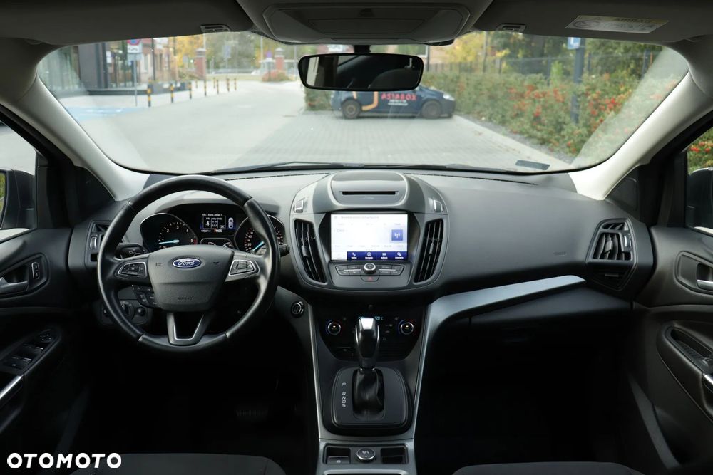 Ford Kuga - 28