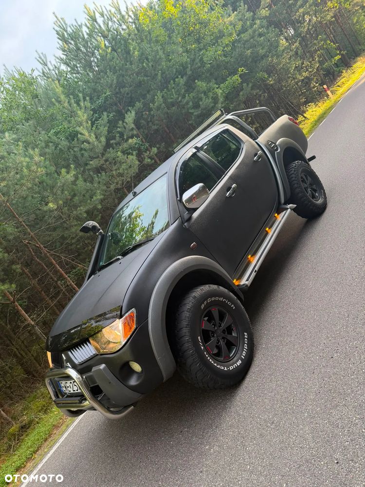 Mitsubishi L200 2.5 DID Intense + - 3
