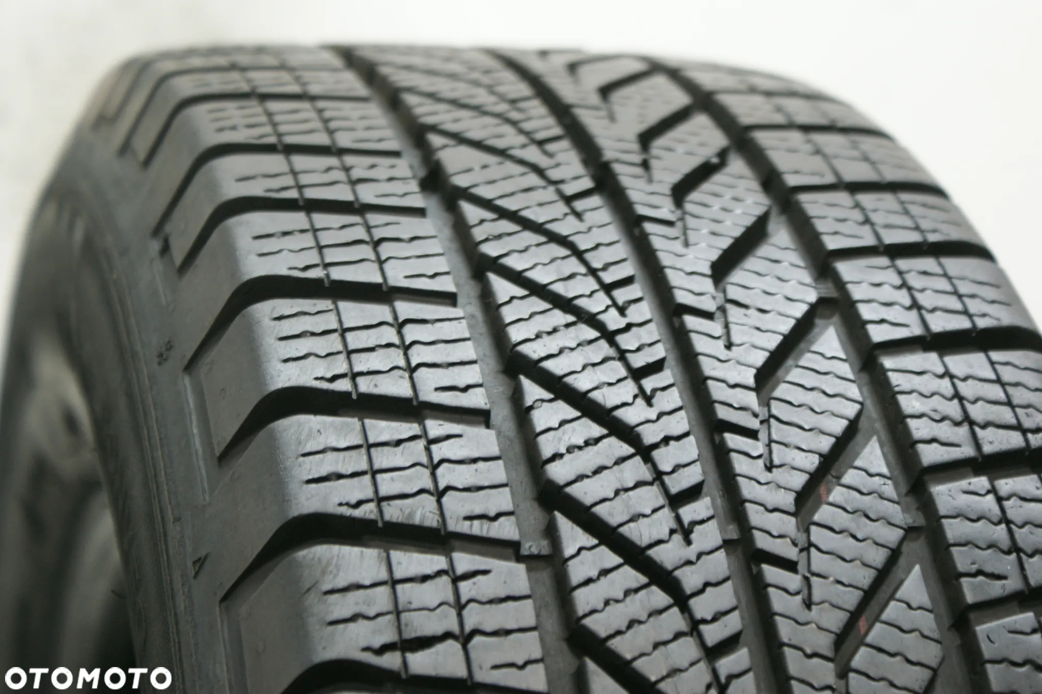 215/65R16C FULDA CONVEO TRAC 3 , 8,1mm 2022r A9603 - 2