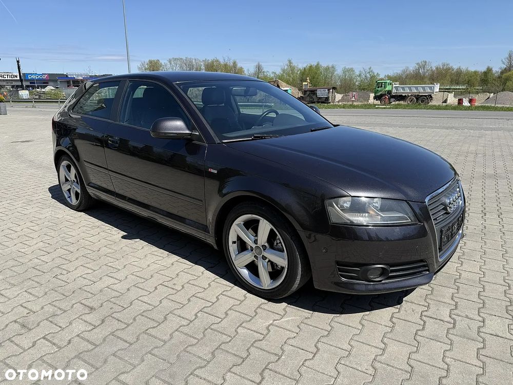 Audi A3 3-drzwiowe 2.0 TDI DPF quattro S line Sportpaket (plus) - 3