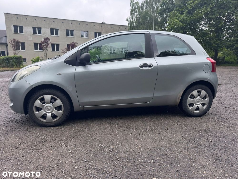 Toyota Yaris - 5